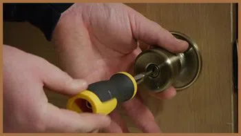 City Locksmith Shop Bedminster, NJ 908-617-3171 - 15-unlock-door